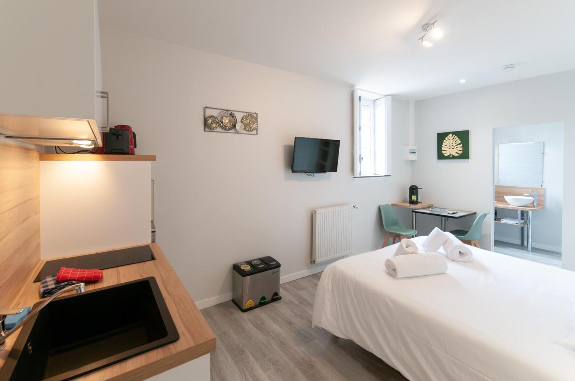 Malicorn' Appart-Hotel Malicorne-sur-Sarthe Zimmer foto